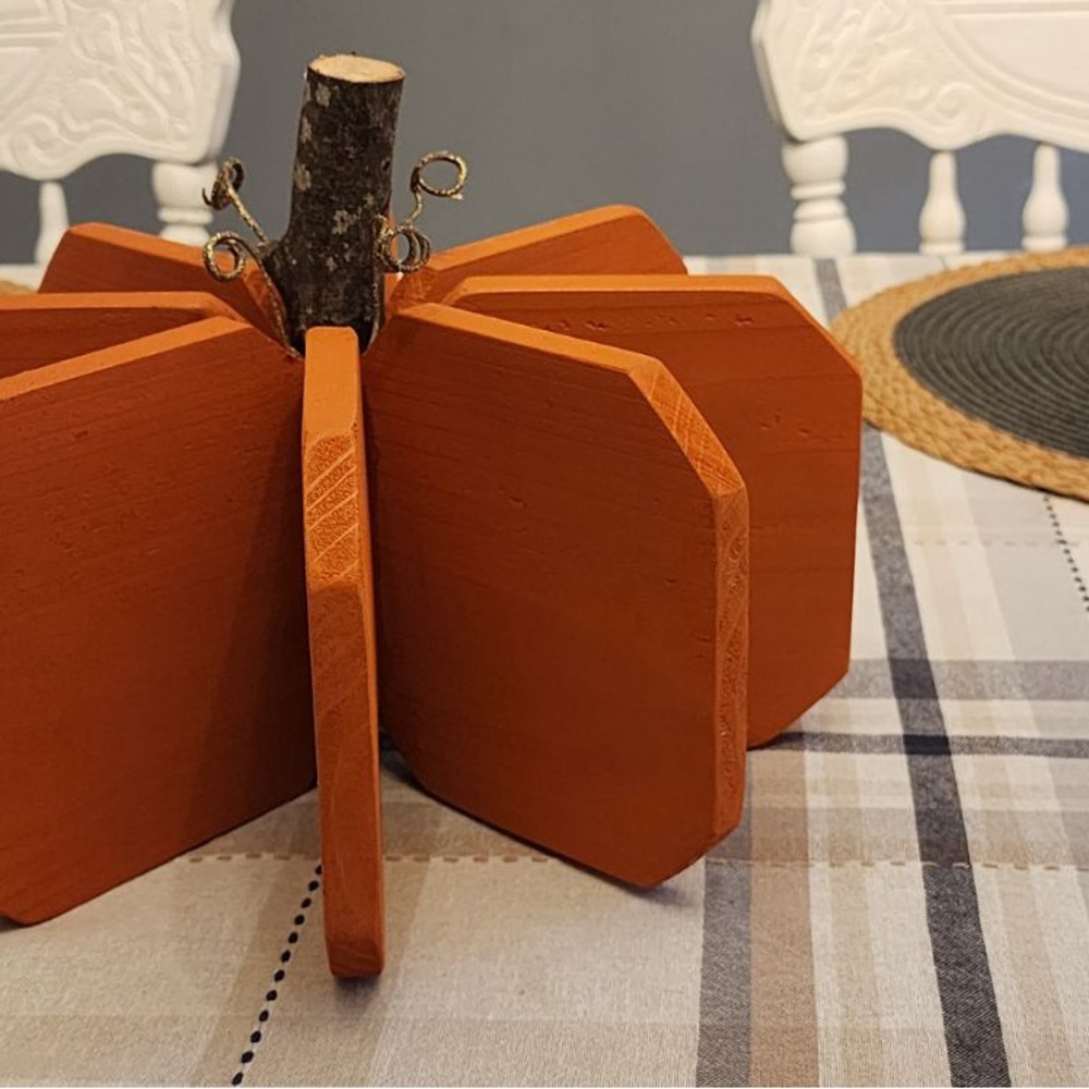 Rustic cedar pumpkins - Picture 4 of 5